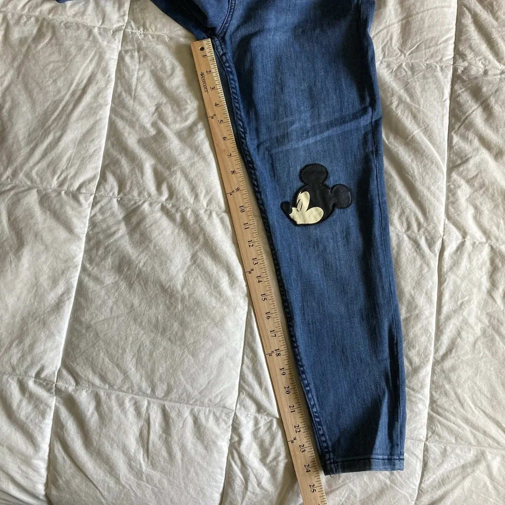 Disney Brand Juniors 9 High Waist (25") Skinny BlueJean Minnie Kisses Mickey - Picture 15 of 16